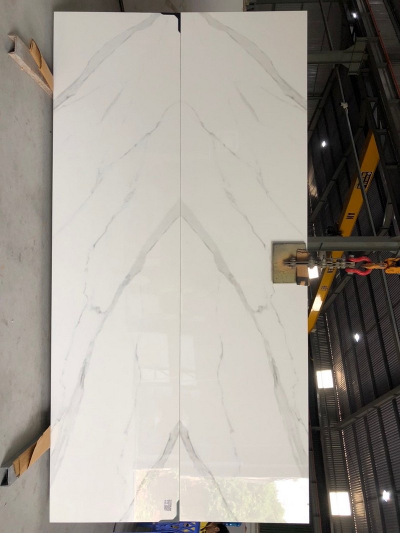 S03.05. Statuario Pearl - 3200x800x15